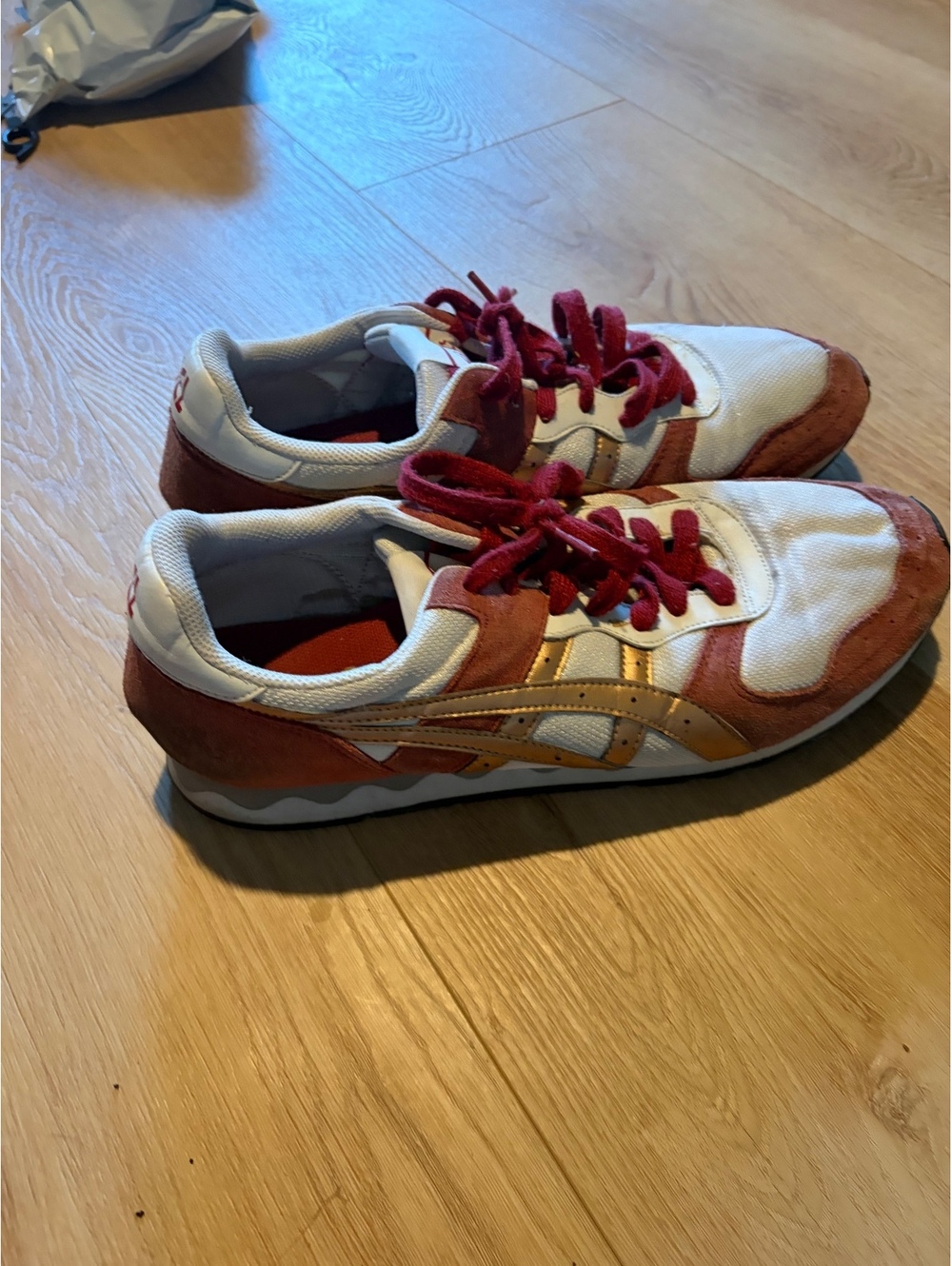 men’s acics size 13